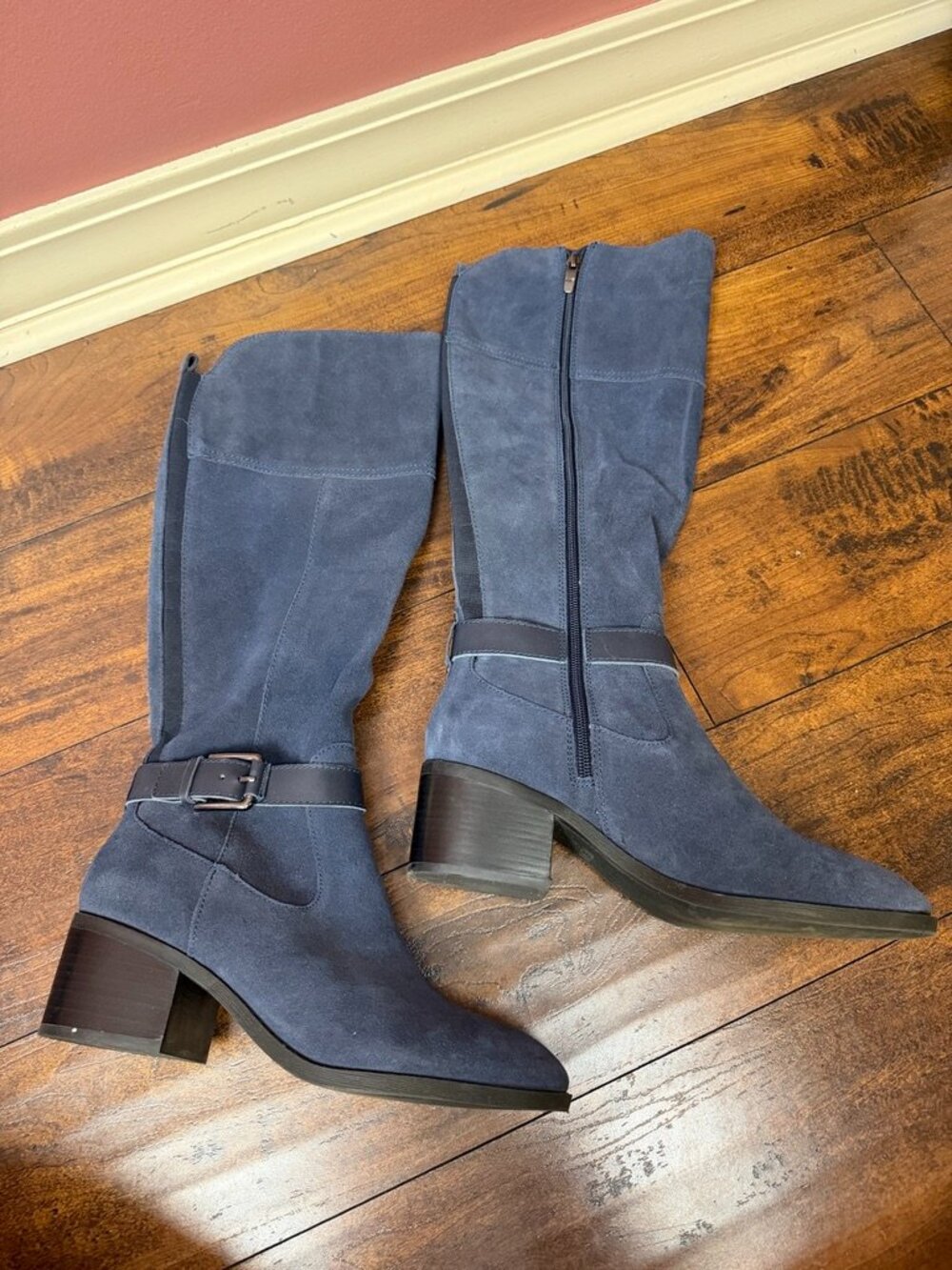 Marc Fisher Medium Calf Leather Tall Shaft Boots Riley in Navy Blue Size 8.5
